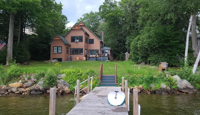 Gorgeous Waterfront with Dock & Mountain Views on Winnisquam - Sleeps 10