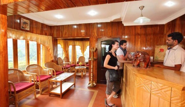 Goroomgo Poopada Resort Kerala