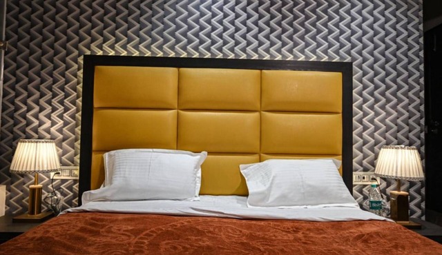 Goroomgo Shamyana Hotel Punjab