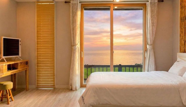 Goseong Sea&star Pension