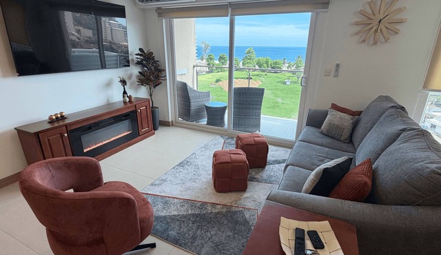 Grace Oceanfront View Apartment in Jaco