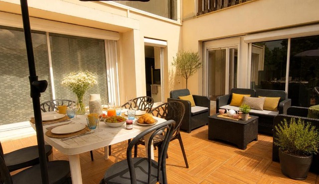 Grand appartement 4 chambres - grande terrasse - Cergy Centre
