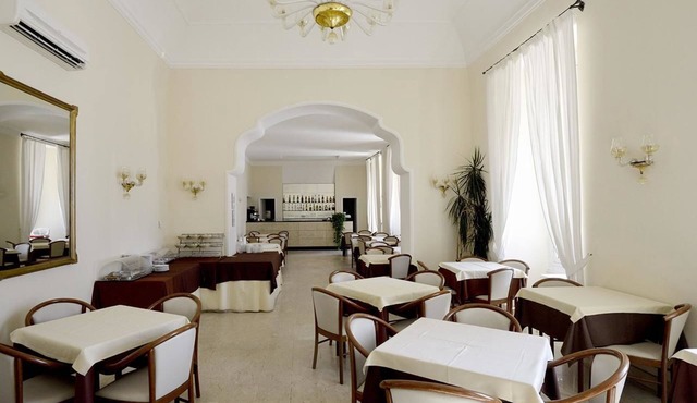 Grand Hotel Mediterranée