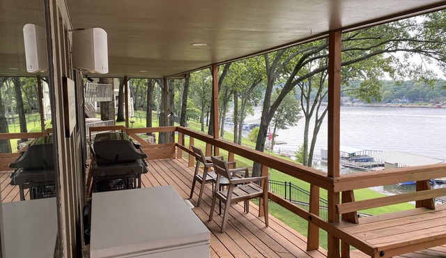 Grand Lake - Fabulous Duck Creek Cabin & HUGE Dock, beautiful views