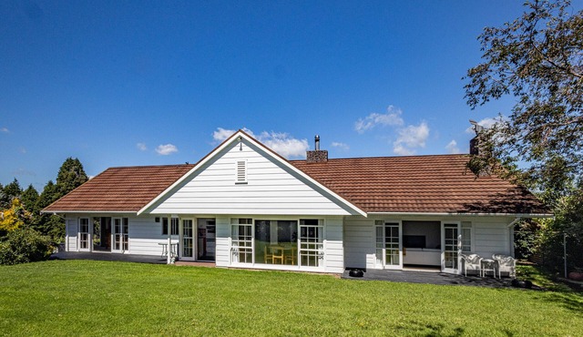 Grand Lodge - Ohakune Holiday Home