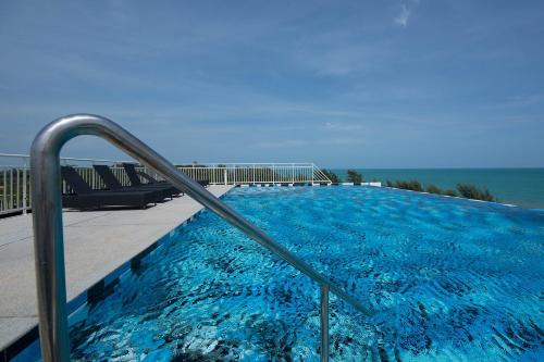 GrandBeach Duplex Sea view by malai