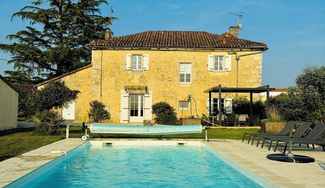 Grande Maison de Charme à la Campagne : Piscine, Pétanque