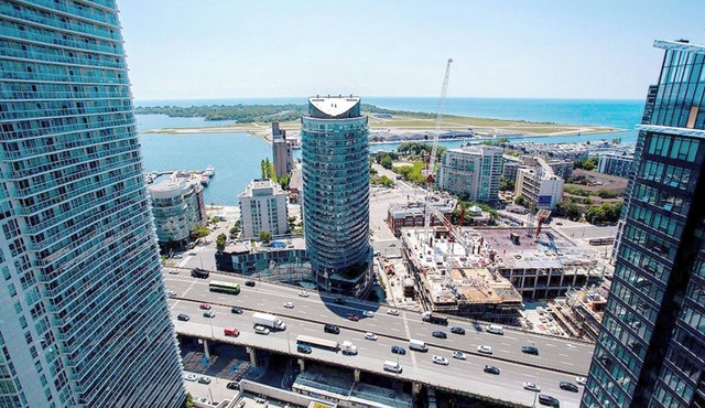 Grandeur 3BR City LakeView