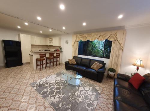 Grandview Melbourne Executive 2BR Apartment