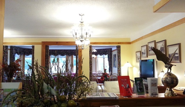 Granite Town Hotel