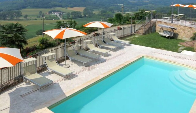 Grappolo + Margherita by Interhome