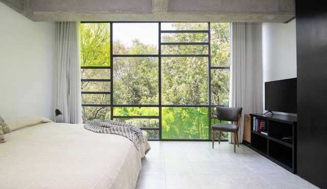 Great 2BR in the heart of Condesa 1 block from Parque Mexico on Amsterdam street