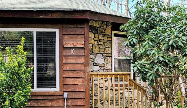 Great family cabin w/hot tub