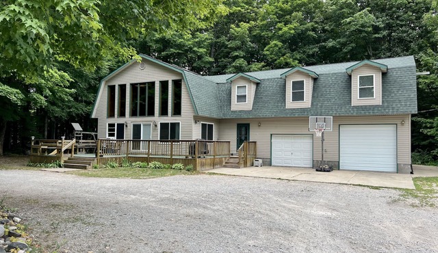 Great for Families - Huge Game Room