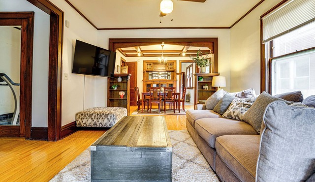 Great for Travel Nurses, Remote Workers! MPLS Home