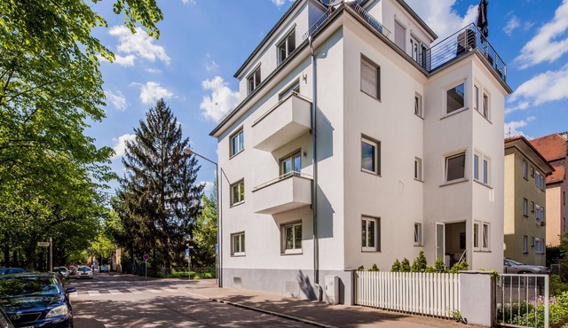 Great large vacation apartment in beautiful Esslingen near Stuttgart