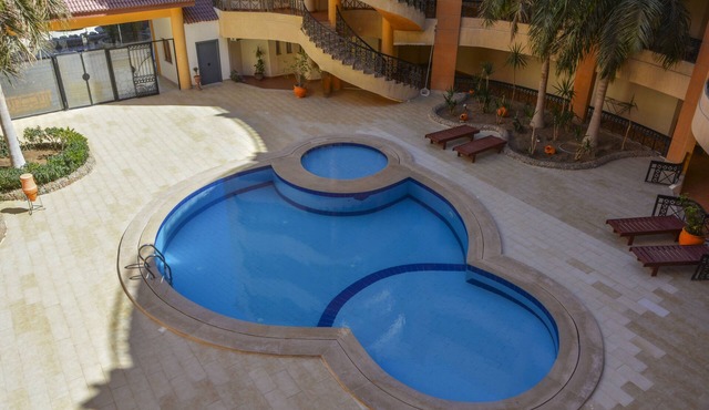 Great location 2 bed/2 bath apt Regency Towers