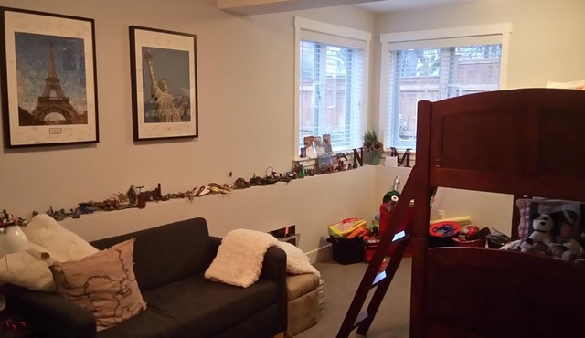 Great location - Child friendly in Kitsilano - Vancouver best residential area