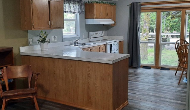 Great location off HWY 101 and close to Nestucca River