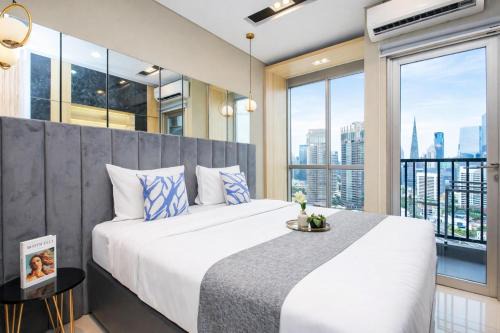 Great Location Studio at The Newton Ciputra World 2 Apartment By Travelio