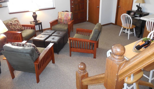 GREAT MID-TOWN LOCATION