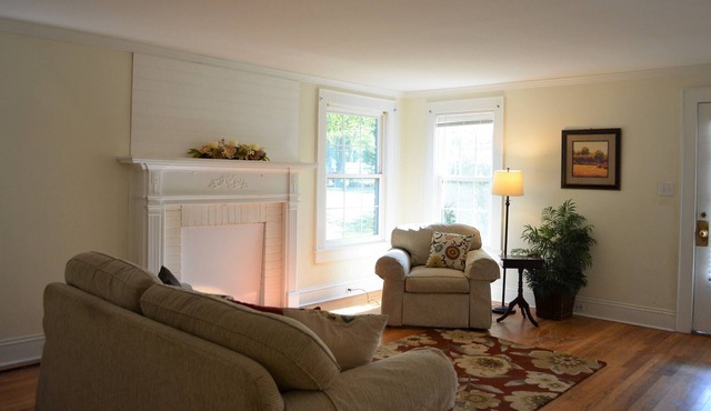 Great Mooresville location, Perfect for longer-term Guests Who Want A Home Feel