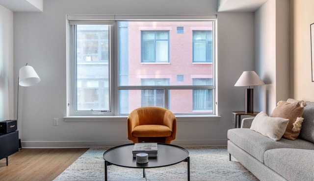 Great Mount Vernon Studio w/Rooftop Pool, nr Metro, by Blueground