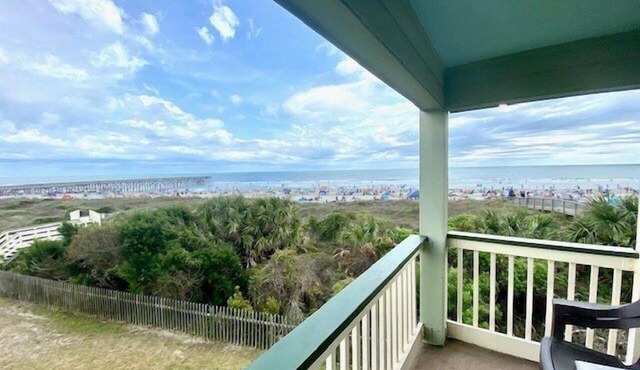 Great Oceanfront 2nd Floor Condo! Community Pool! End Unit on the Beach w/the Best View!