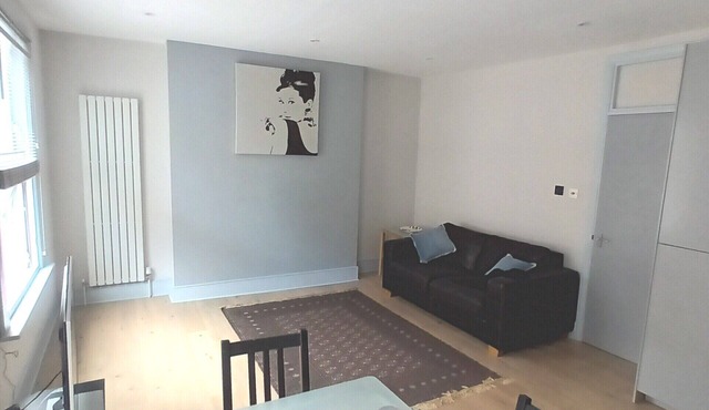 Great one bedroom apartment in Maida Vale near Portobello Rd & Little Venis.