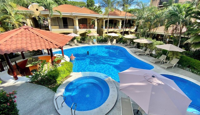 Great second floor condo with pool view- Best location in Jaco beach