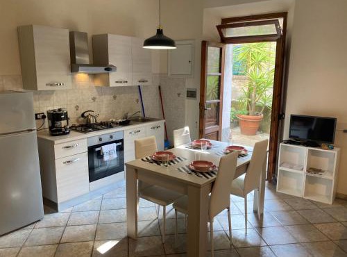 Great studio apartment in the heart of Chianni