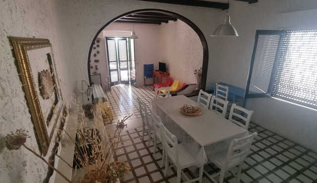 Great villa in front of the Ionian Sea in the south Salento (Torre San Giovanni)