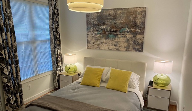 Great work or play space. Centrally located, walk everywhere.
