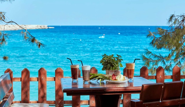 Grecian Park Hotel