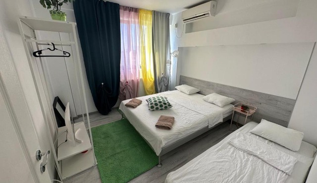 green apartment 70