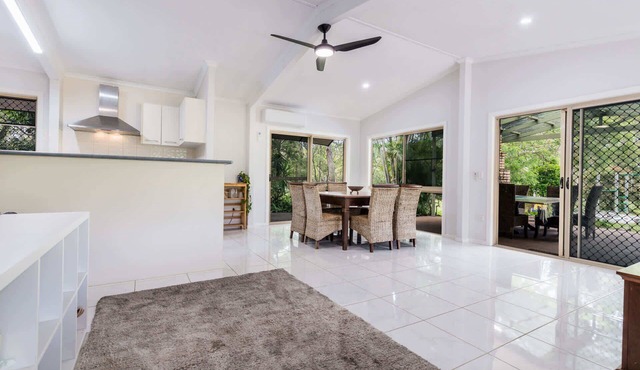 Green Dragon: Family-Friendly Home In Agnes Water