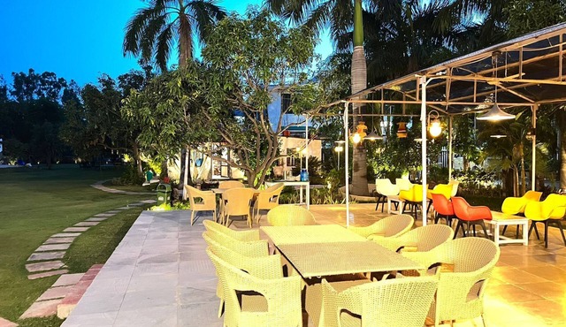Green Leaf Cafe And Home Stay