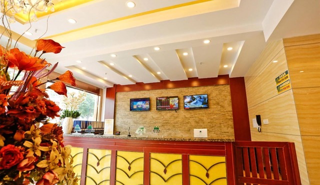 GreenTree Inn Linyi Feixian Jianshe Road Express Hotel
