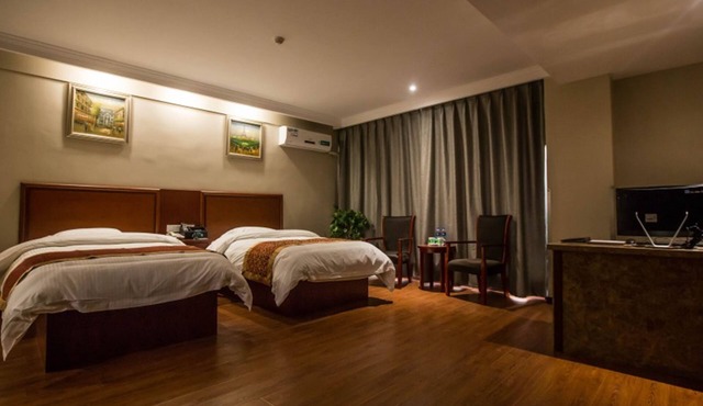 GreenTree Inn Zhenjiang Danyang Wanshan Park Express Hotel