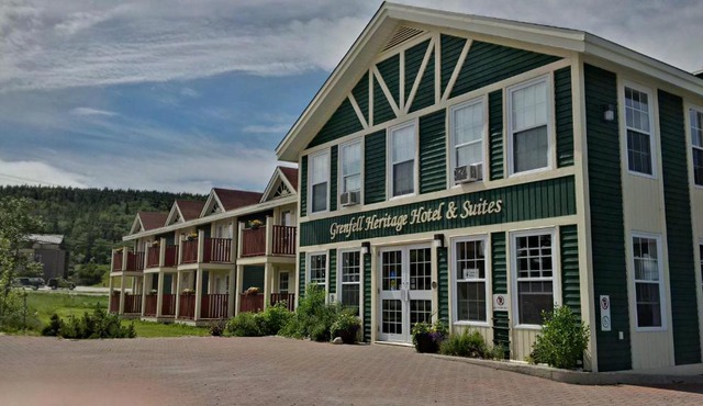 Grenfell Heritage Hotel & Suites
