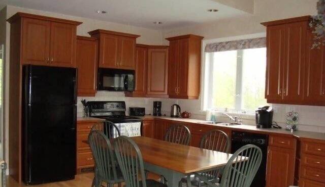 Greystone Annex - easy access to Bruce Peninsula