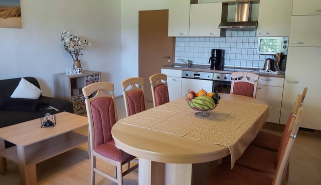 Große Ferienwohnung für bis zu 10 Personen mit Balkon