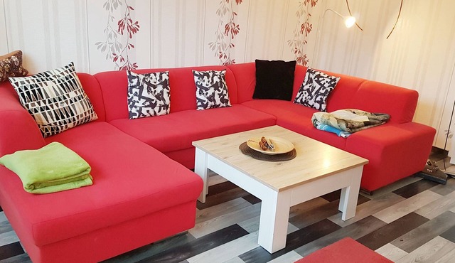 Großes Ferienhaus mit Vielen Räumen. Gut Geeignet für Familien mit Kindern