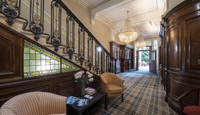 Grosvenor Suites
