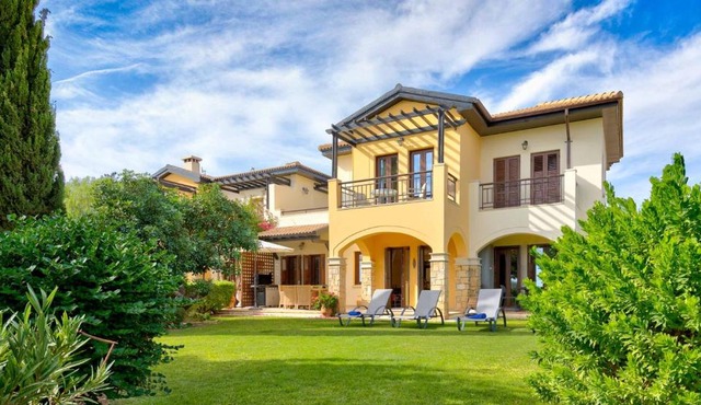Ground floor apartment with golf and sea views - Roudias, Aphrodite Hills Resort