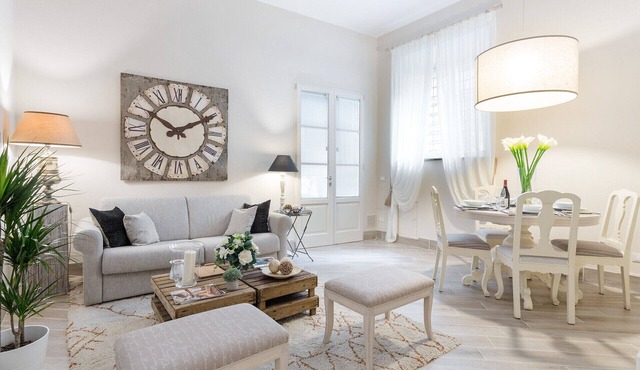 Ground Floor Historical Gem in the Heart of Lucca