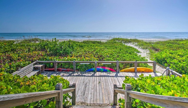Ground Floor/Oceanfront Condo w/ Beach Access