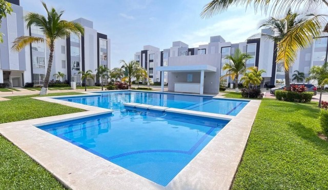 Ground Floor + Private Garden + Petfriendly in Acapulco Diamante