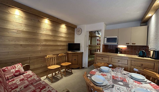 Ground floor studio with terrace, garden and parking, Montgenèvre