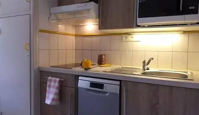 "Ground Floor" 3-room Apartment for 8 People